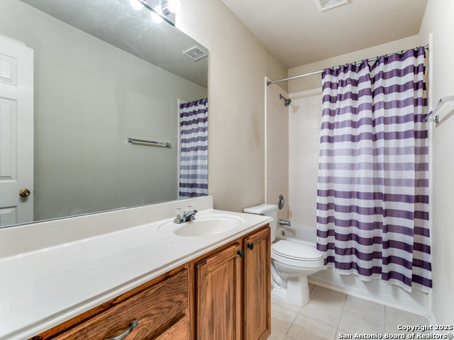 Listing photo id 19 for 133 Falling Sun