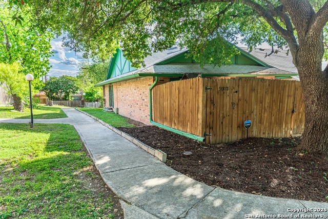 Listing photo id 20 for 5003 Rustic Ridge