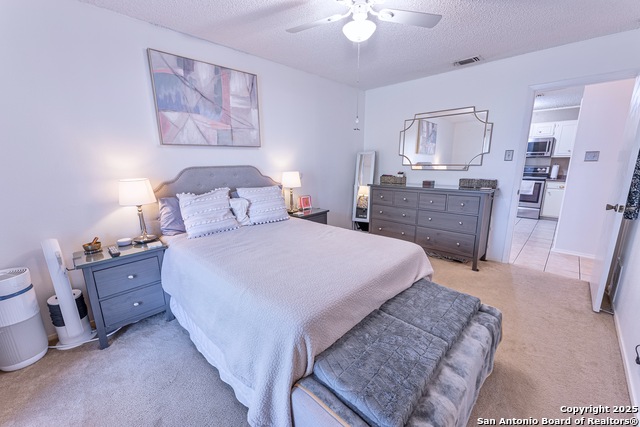 Listing photo id 3 for 5003 Rustic Ridge