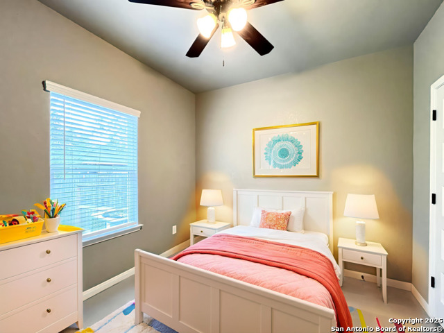 Image 5 of 33 For 913 Seideman St E