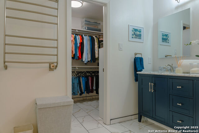 Image 22 of 34 For 4543 Bridgewood Dr