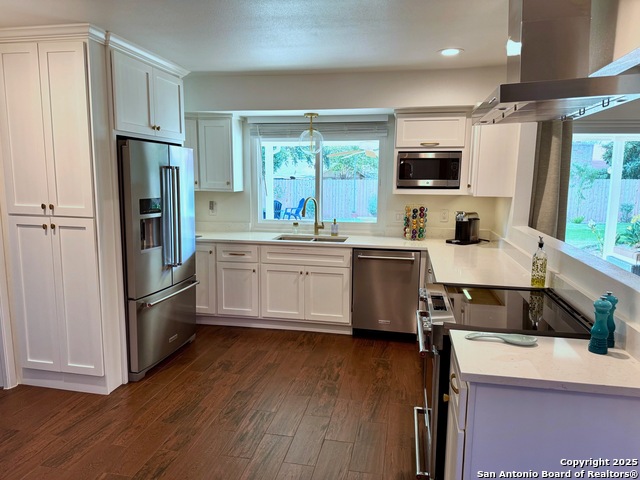 Image 3 of 34 For 4543 Bridgewood Dr