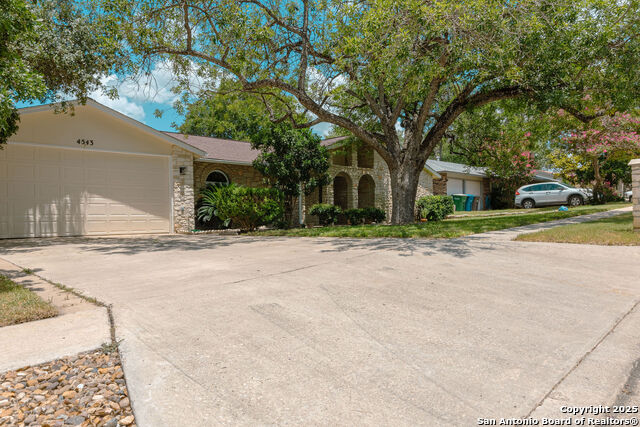Image 31 of 34 For 4543 Bridgewood Dr