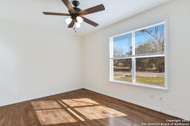 Image 11 of 13 For 1018 Mead Street #a