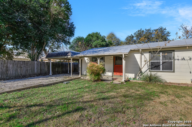 Image 6 of 13 For 1018 Mead Street #a