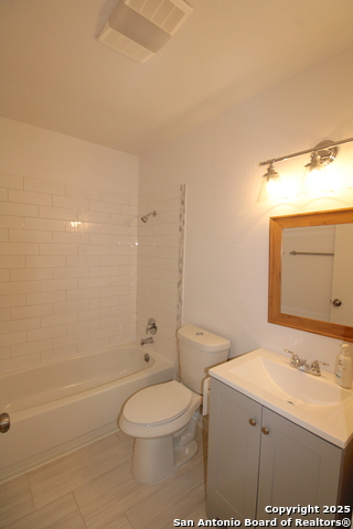 Image 12 of 24 For 3807 Briarhaven