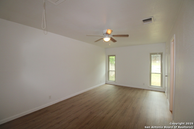 Image 16 of 24 For 3807 Briarhaven