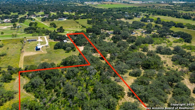 Listing photo id 2 for 669 County Road 768