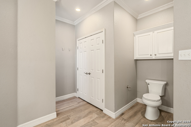 Listing photo id 16 for 406 Mountain View Drive