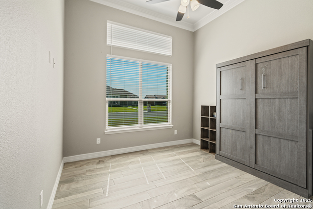 Listing photo id 22 for 406 Mountain View Drive