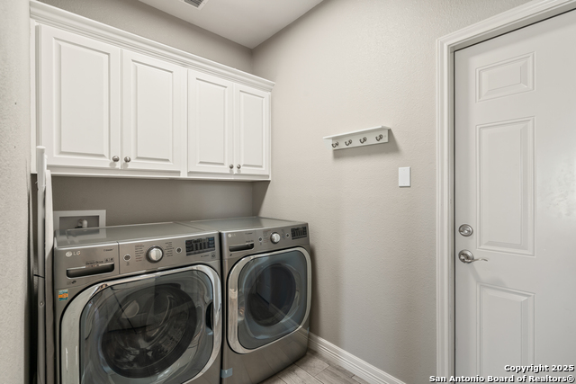 Listing photo id 24 for 406 Mountain View Drive
