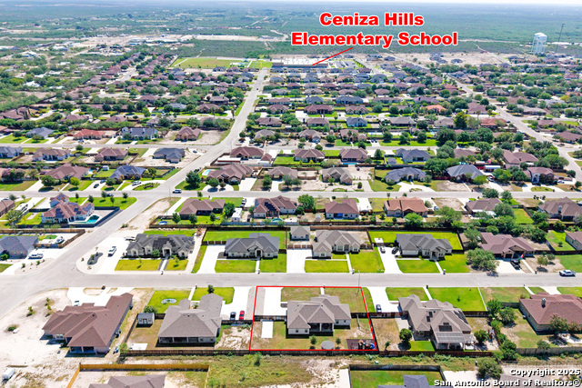 Listing photo id 3 for 406 Mountain View Drive