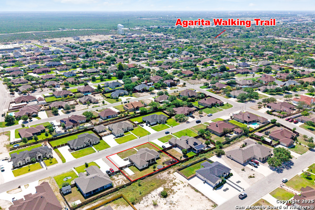 Listing photo id 4 for 406 Mountain View Drive
