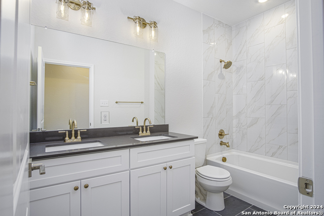 Image 17 of 27 For 8903 Summerwood Bend