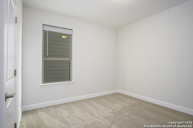 Image 18 of 27 For 8903 Summerwood Bend