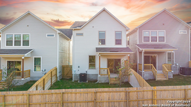 Image 24 of 27 For 8903 Summerwood Bend