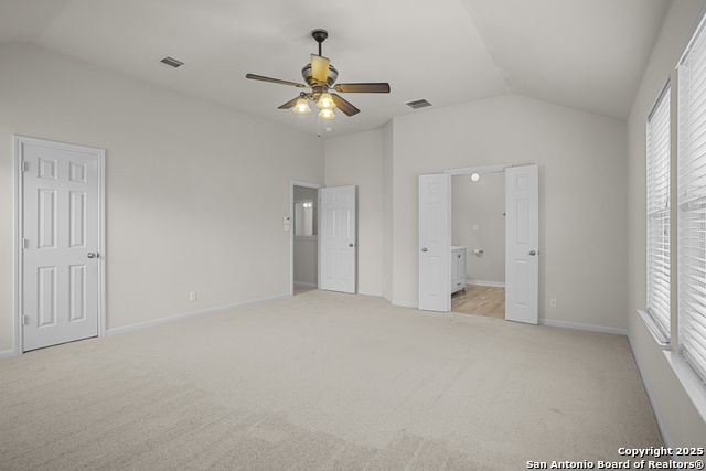 Listing photo id 17 for 9515 Braun Shore