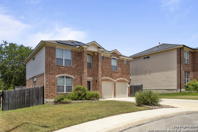 Listing photo id 0 for 9515 Braun Shore