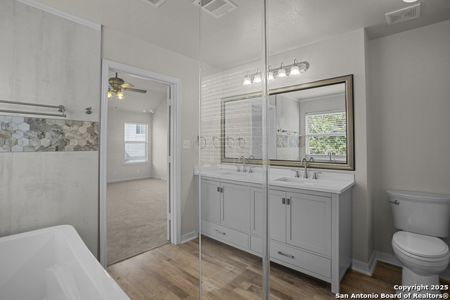 Listing photo id 21 for 9515 Braun Shore