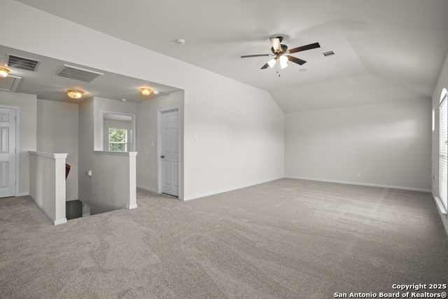 Listing photo id 23 for 9515 Braun Shore