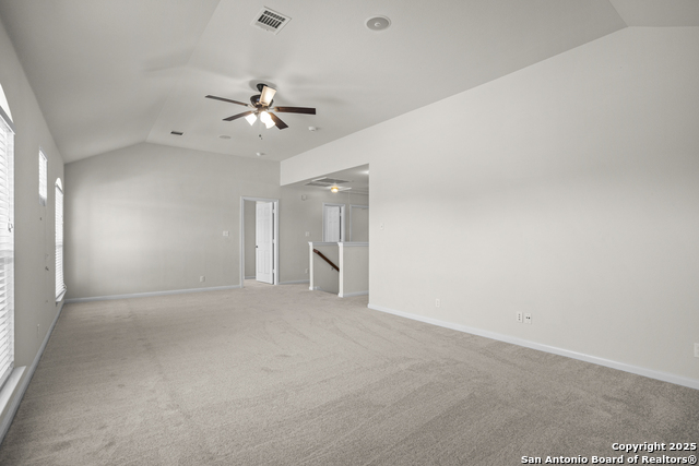 Listing photo id 24 for 9515 Braun Shore