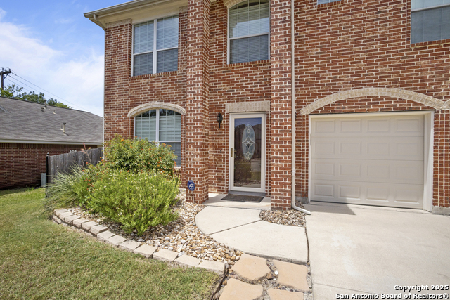 Listing photo id 1 for 9515 Braun Shore