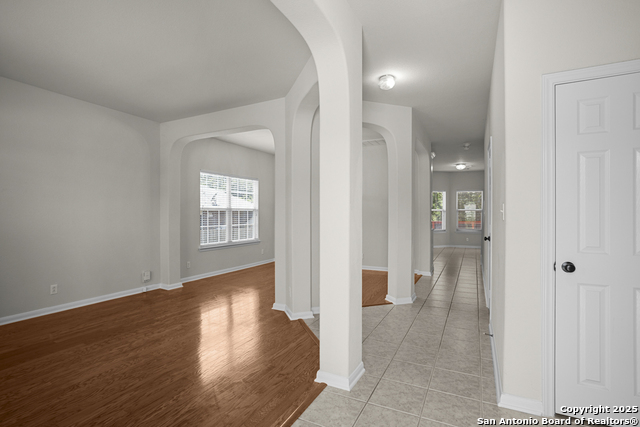 Listing photo id 2 for 9515 Braun Shore