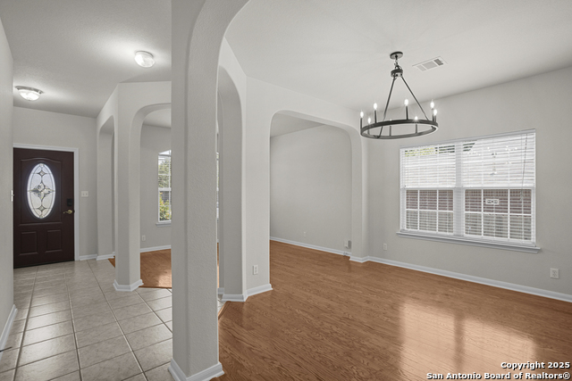 Listing photo id 6 for 9515 Braun Shore