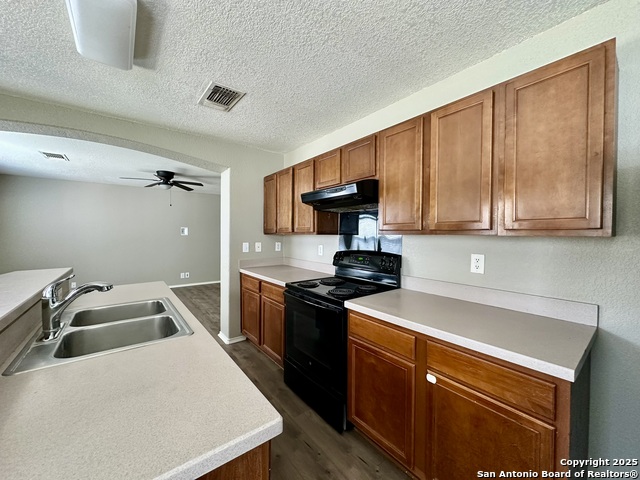 Image 7 of 18 For 5403 Tomas Circle