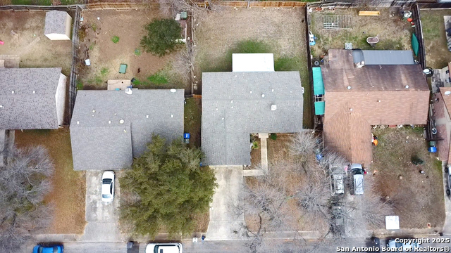 Listing photo id 15 for 9379 Valley Bnd