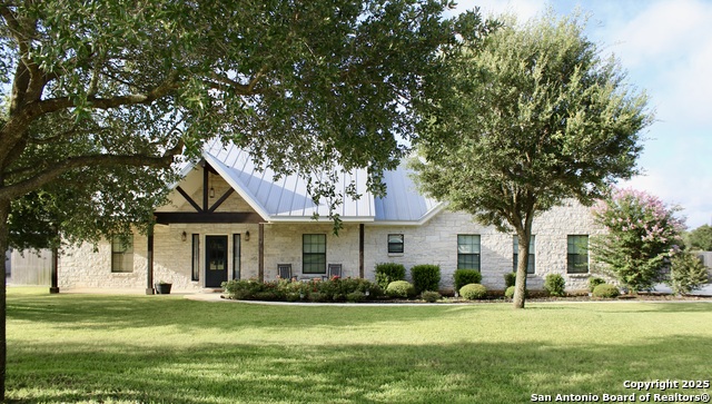 Details for 132 Tree Farm, Lytle, TX 78052