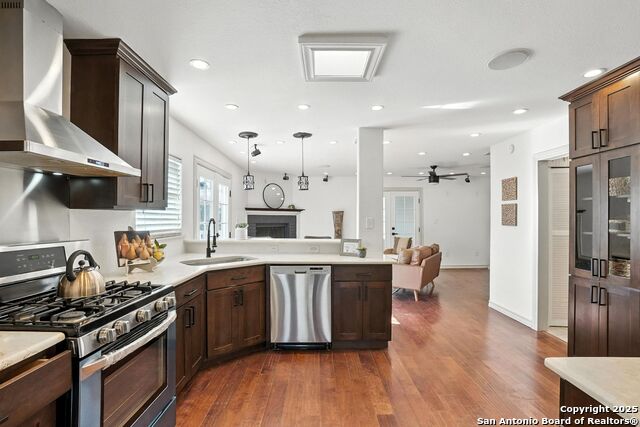 Image 7 of 33 For 334 Karen Ln