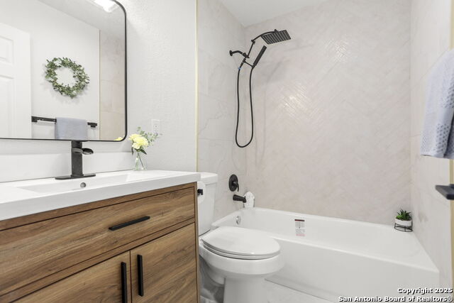 Listing photo id 11 for 430 Groff