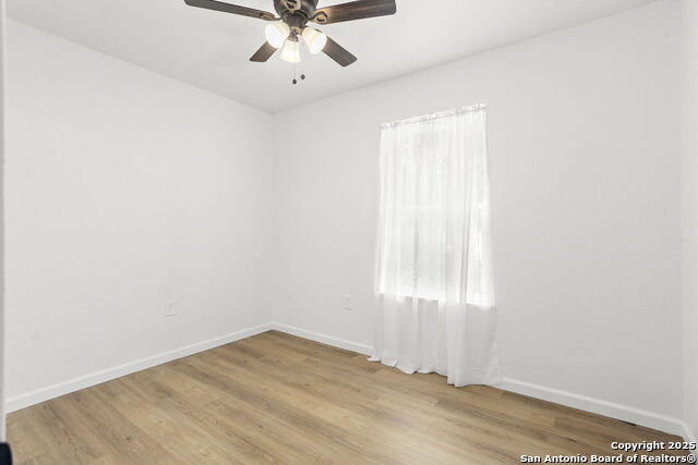 Listing photo id 13 for 430 Groff