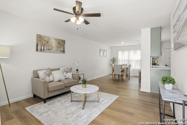Listing photo id 3 for 430 Groff