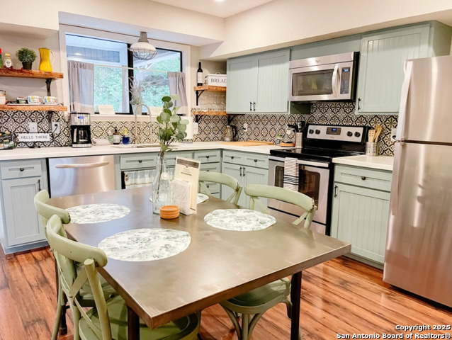 Listing photo id 10 for 3403 Fm 2325