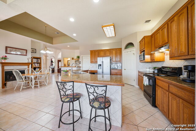 Image 15 of 47 For 32768 Aubry Way