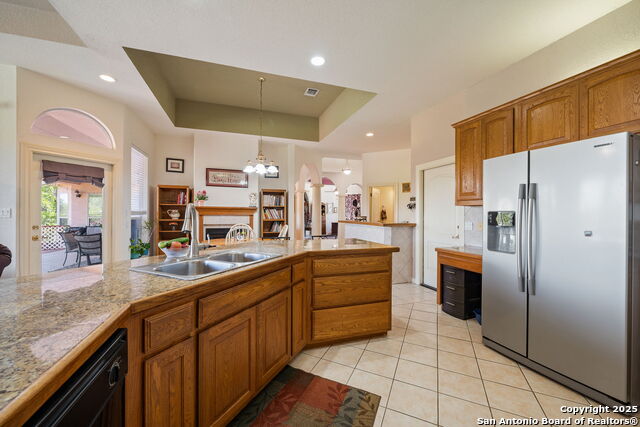 Image 19 of 47 For 32768 Aubry Way