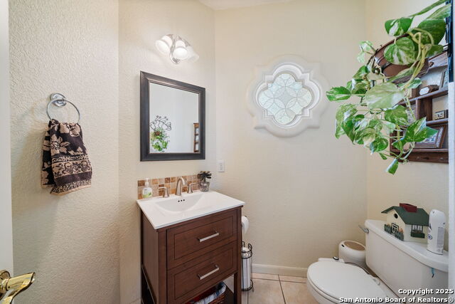 Image 24 of 47 For 32768 Aubry Way