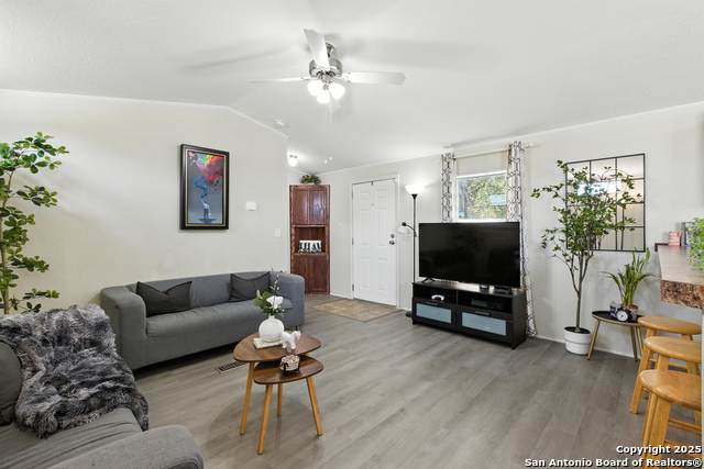 Image 7 of 24 For 124 Viridian View