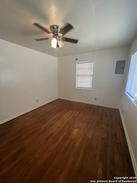 Listing photo id 0 for 710 Malone Ave W