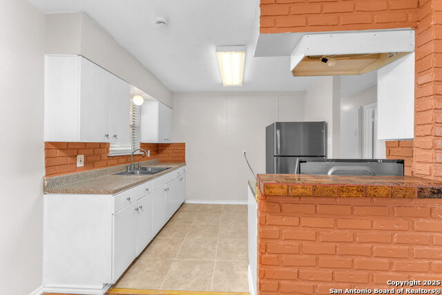 Image 16 of 37 For 5131 Redding