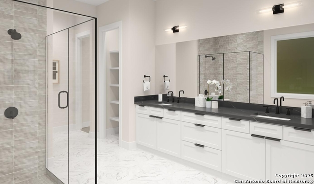Image 8 of 17 For 221 Grand Legacy