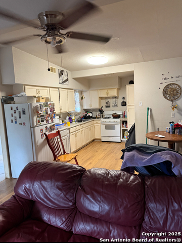 Image 3 of 10 For 239 Ashland Dr