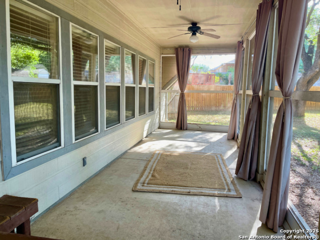 Image 15 of 18 For 1002 Meadowalk