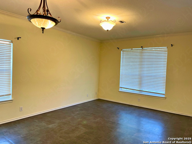 Image 3 of 18 For 1002 Meadowalk