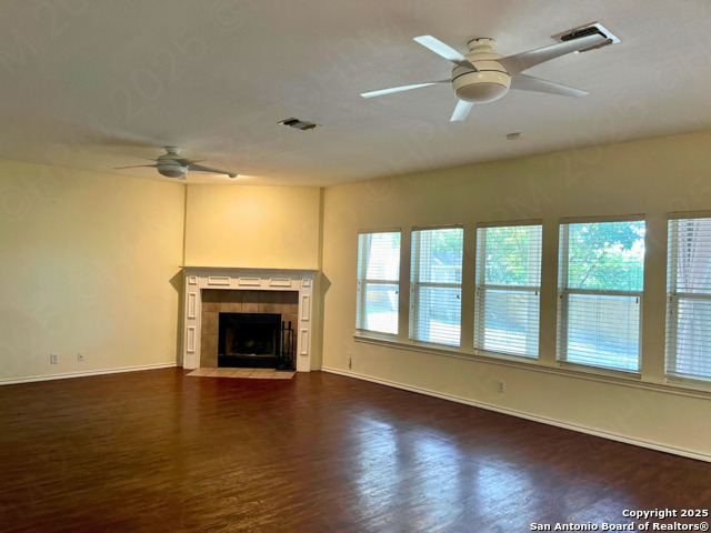 Image 5 of 18 For 1002 Meadowalk