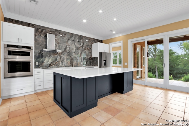 Listing photo id 15 for 352 Ridge Crest