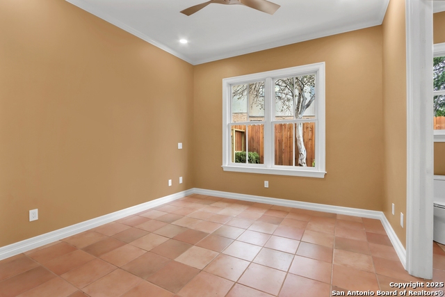 Listing photo id 30 for 352 Ridge Crest