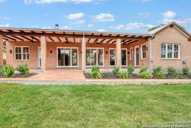 Listing photo id 39 for 352 Ridge Crest